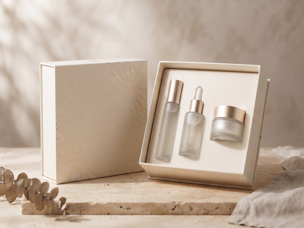 Rigid gift box for luxury beauty products